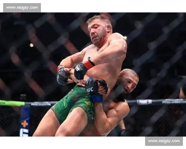 暴力 KO 收割机：奇马耶夫凭什么被称作 UFC 新一代重炮手？