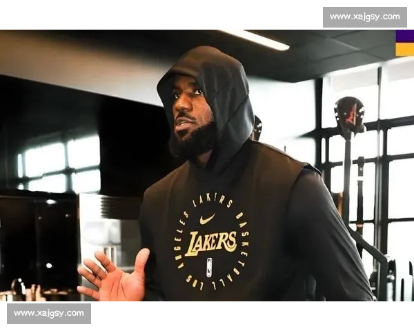 核心权更迭引爆湖人更衣室!詹姆斯拒当绿叶,佩林卡铁心押注东契奇 核心权更迭引爆湖人更衣室!詹姆斯拒当绿叶,佩林卡铁心押注东契奇